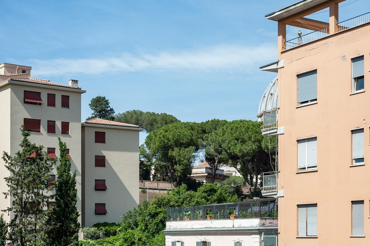 Vatican Stemar Apartment — Photos 1