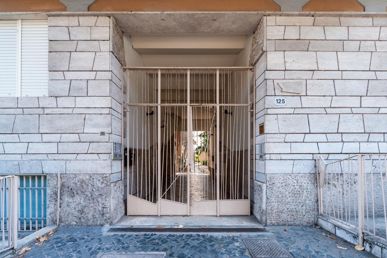 Vatican Stemar Apartment, Rome